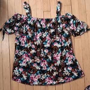 Bobbie Brooks Black and Pink Cold Shoulder Blouse
